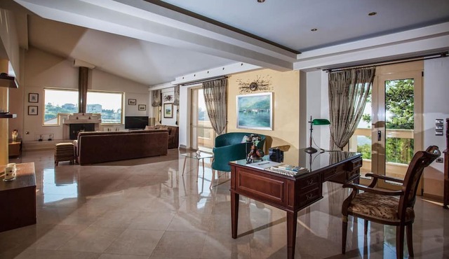 Palladio Luxury Villa in Rethymno