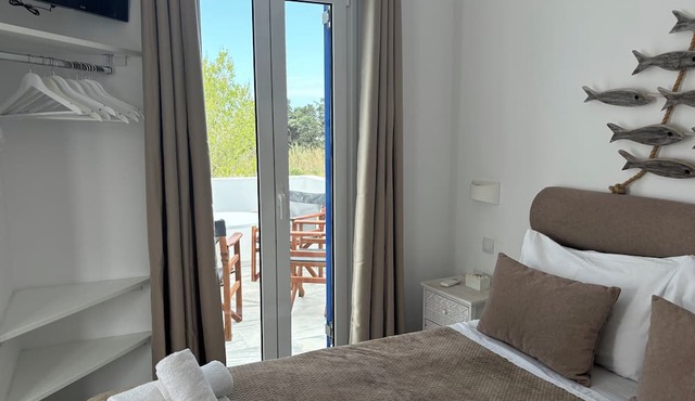 Marioly Studios in Paros