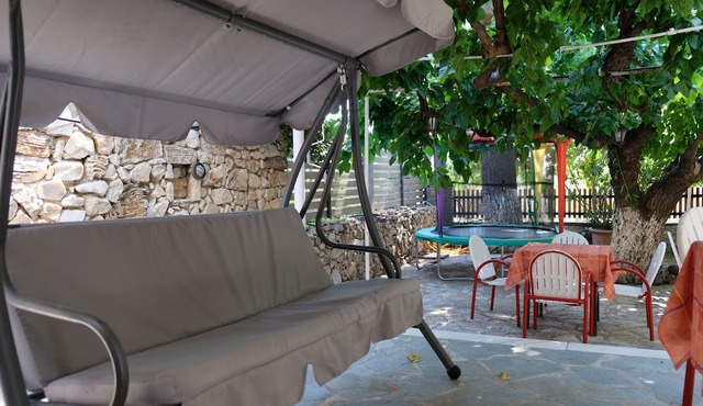 Hotel Rovies in Mantoudi-Limni-Agia Anna