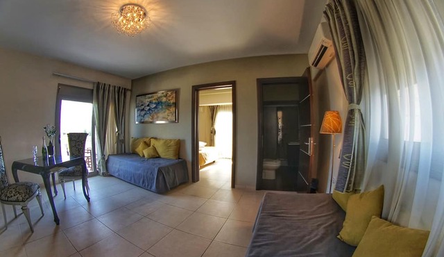 Kokoni Beach Hotel in Velo-Vocha