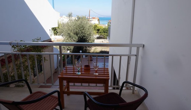 Yialos Studios in Agistri