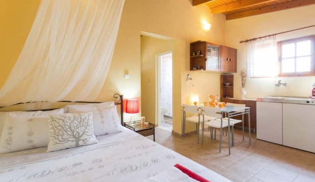 Outstanding Panoramic View, 10΄ Beach, 20΄ Airport in Saronikos