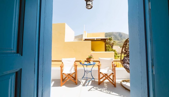 Pueblo Viejo Suite in Santorini