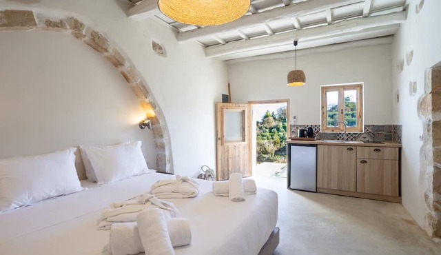 Aerida Guesthouse Of Stone - Haroula Cozy Suite in Rethymno