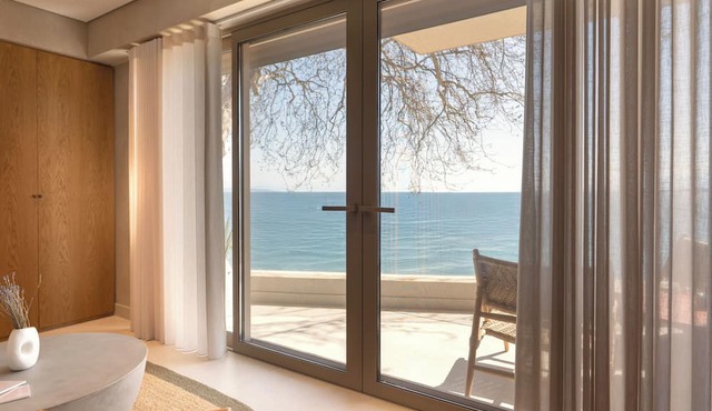 Beau Rivage Suites in Aigialeia