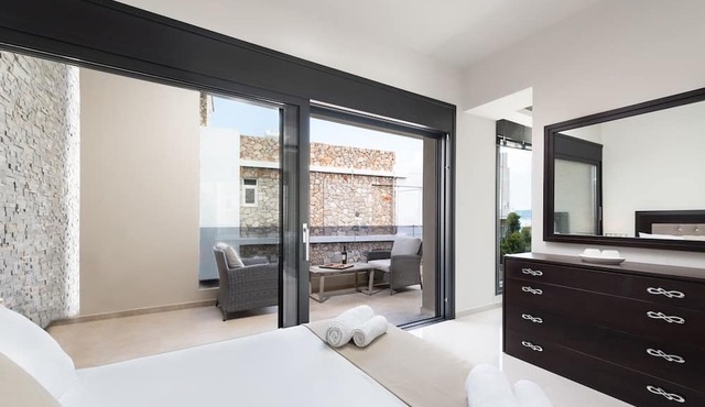 Ixia Luxury Breeze Villa in Rhodes