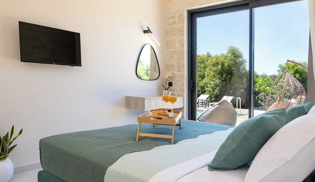 PanStel - Villa Solene with private pool in Chania