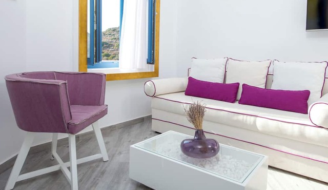 Kaerati Apartments in Katapola
