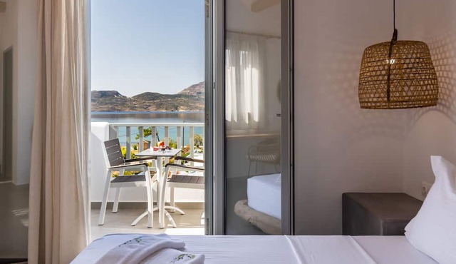 Olea Bay Hotel in Milos
