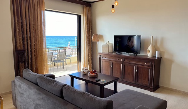Beachfront Paradise in Rethymno