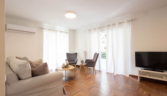 Seaside Elegance Brand New 2BD Luxury Stay in Palaio Faliro