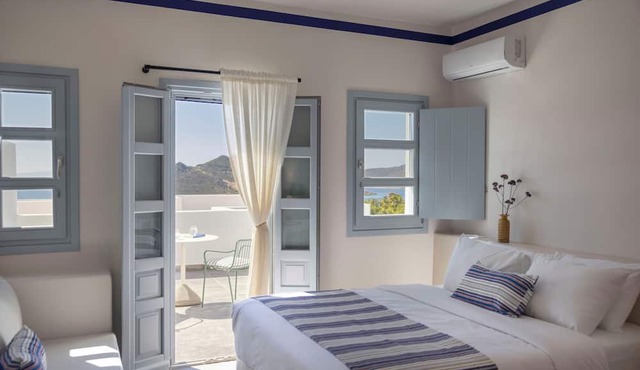 Panorama Serenity Suites in Patmos