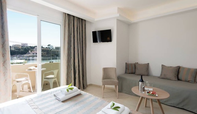 Melina Bay Boutique Hotel in Corfu