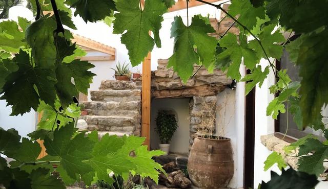 Mylopetra Four Seasons Traditional House in Minoa Pediada