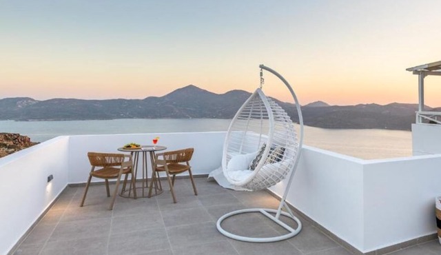 Apartment 'Betty Maisonette with Sea View' with Sea View, Wi-Fi and Air Conditioning in Milos