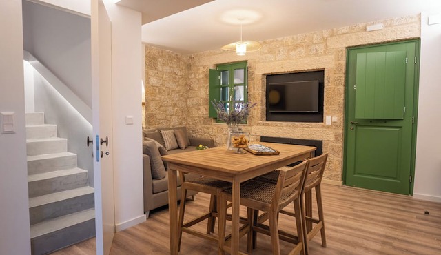 Olvio Suites in West Mani