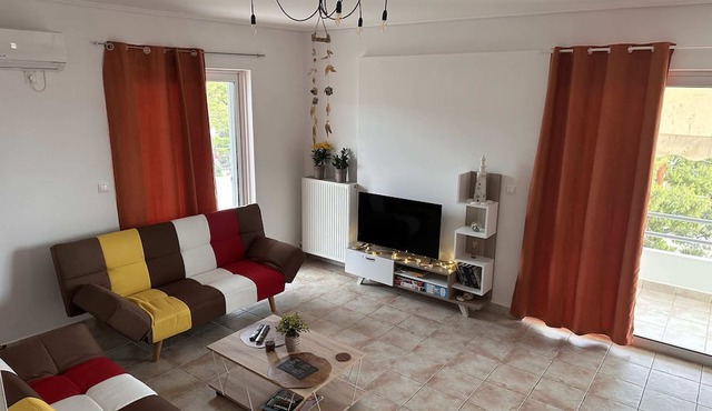 VerGian Brand New Apt at Agioi Theodoroi in Loutraki-Agioi Theodoroi