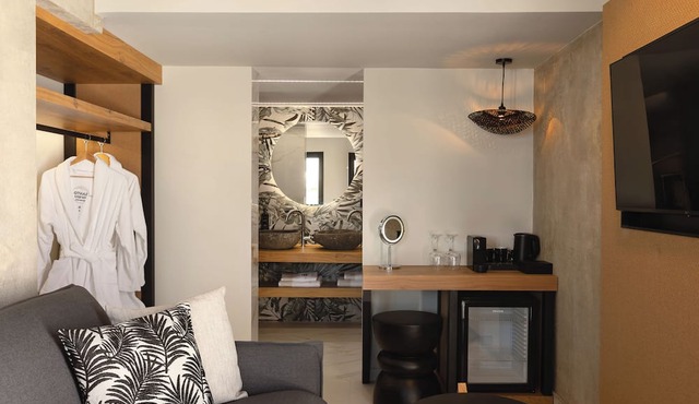 Santo Mangata Boutique Hotel & Spa - Adults Only in Santorini