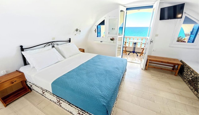 Stavros Beachfront Domes by Booking Kottas in Santorini
