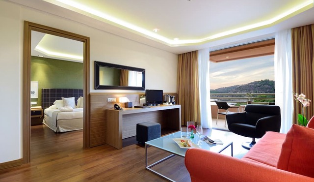 Royal Paradise Beach Resort & Spa in Thasos