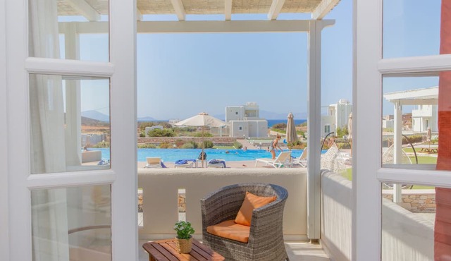 Sun and Moon Villas in Naxos