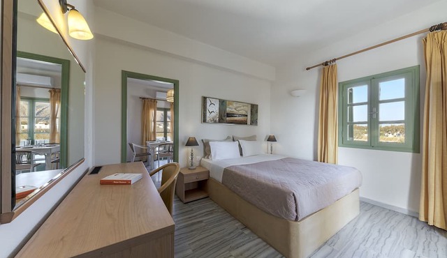 Ambeli Apartments in Santorini