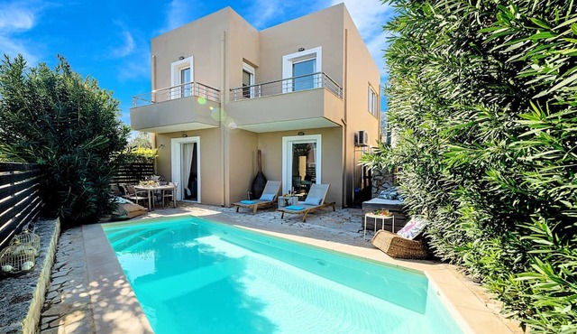 Apple Red Villa Private Pool in Mathes