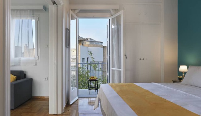 AgiouOrous10 · Acropolis view top floor apartmen in Athens