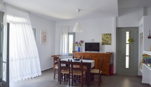 Seasound I. Amazing apartment into the sea in Chania