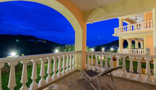 Gerovasis Villas - Iakithi 2 Bedroom Apartment in ZAKYNTHOS