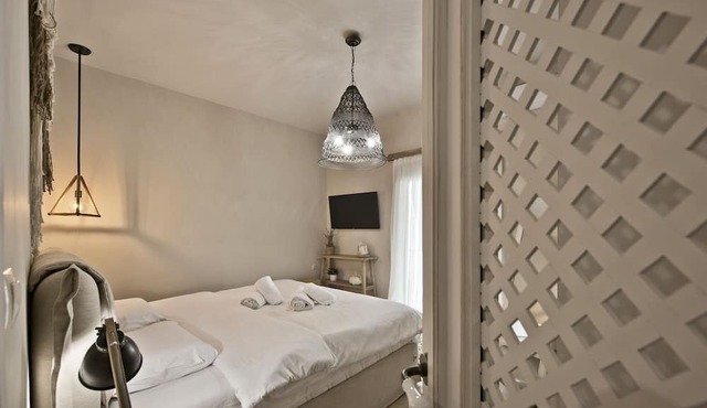 Stylish Apartment at Pagrati in Vironas