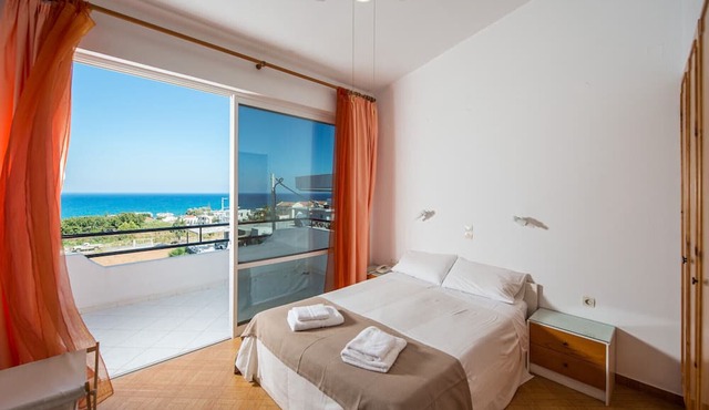 Rouladina Apt 5 in Stalos
