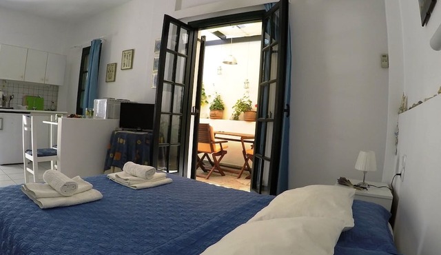 Charming Studio 1-3 persons, 100 meters from the Kokkini Hani sandy beach. in Heraklion