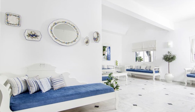 Paradise Resort in Santorini