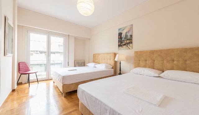 Athens Crown Paradise Apartments in Athina