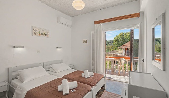Studio Apartment 'Maltas 6' with Shared Terrace, Wi-Fi and Air Conditioning in Corfu