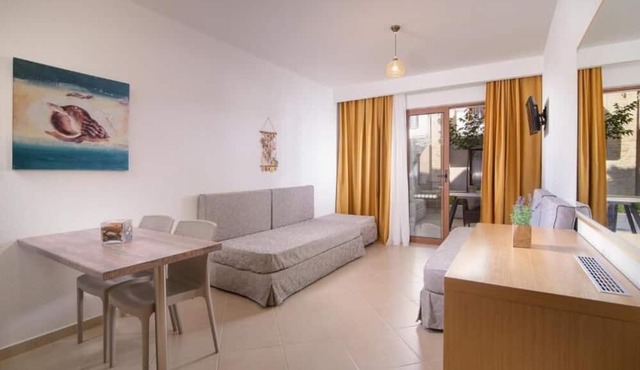 Apanemia Apartments by Flegra in Pefkochori