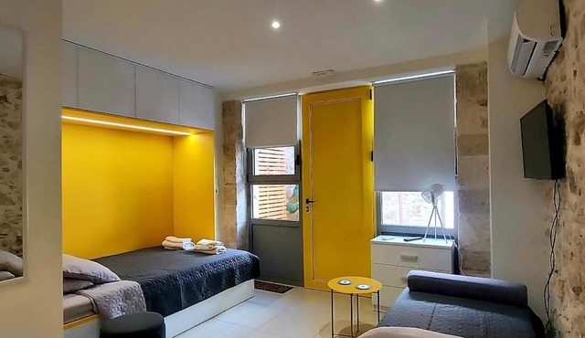 [Bracket] Studio in Heraklion