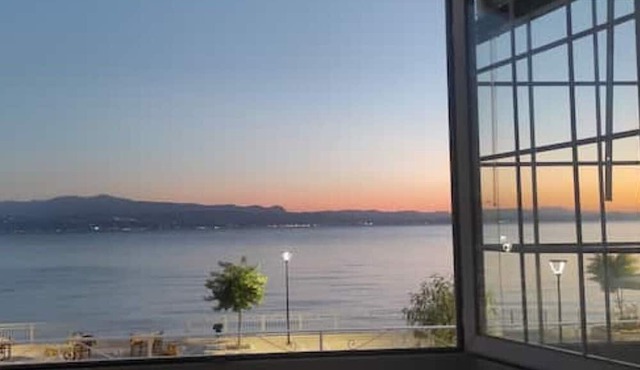 Dimitra's: Window to Evoikos in Amarinthos