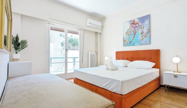 Athens Divas Velvet Gold Suites in Athens