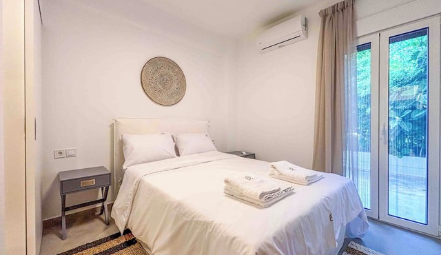 Elegant Flat in the Center of Glyfada in Glifada