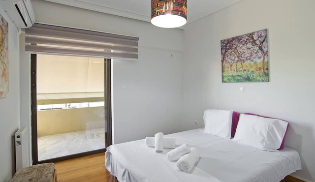 Afrodite Classic Residence, 2BR, WiFi, City View in Paleo Faliro