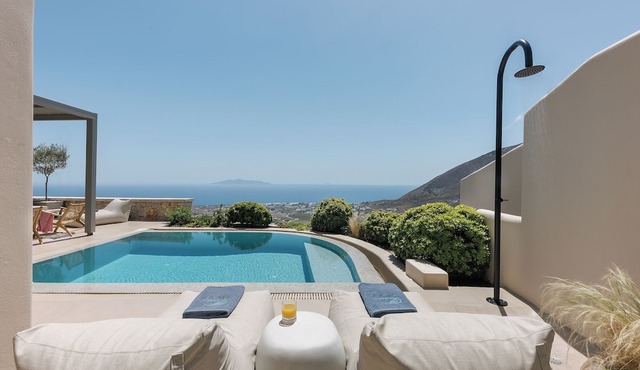 Eolia Luxury Villas in Santorini
