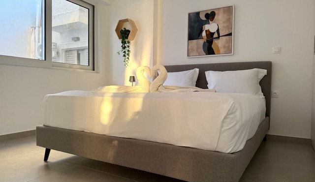 TH5 - 2 bedrooms Cloud9 in the city in Athina