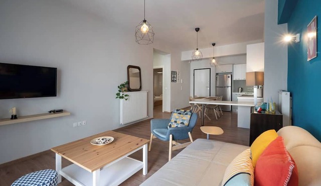 Exclusive Apt In The Of Athens' 2BD+2 Bathrooms in Athens