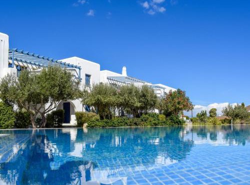 Sanders Paros Gardens in Molos Parou