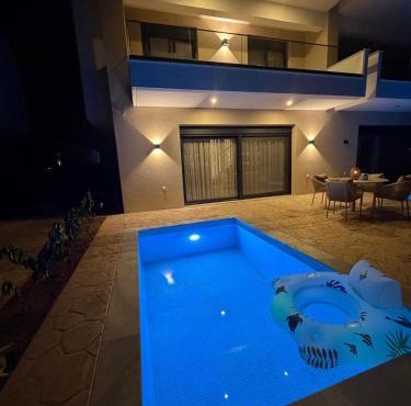 Atikas Pool Villas in Kalives Poligirou