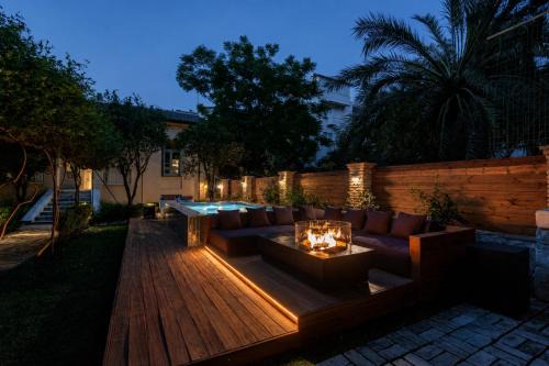 Historical Palace with Acropolis Views and Pool in Athens