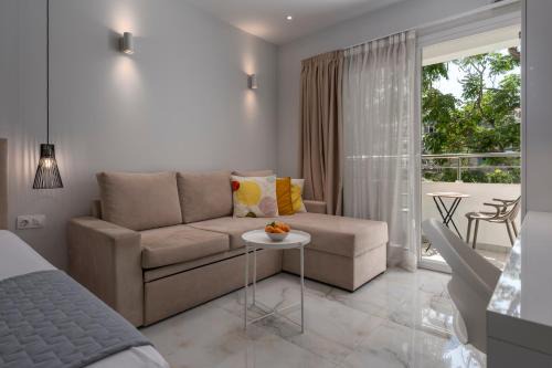 Xenios Suites, Modern City Center Living in Thessaloniki