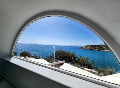 Villa Nikolitsa with private beach in Bralos